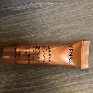 YENSA Super Serum Silk Foundation